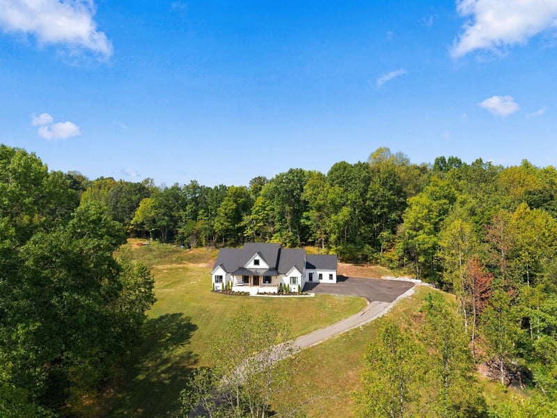 112 Berry Rd, Dickson, TN 37055