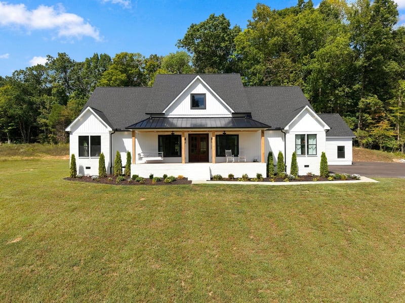 112 Berry Rd, Dickson, TN 37055