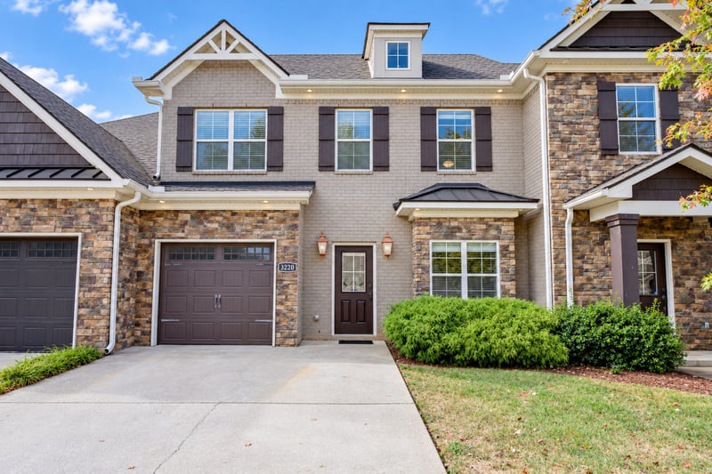 3220 Blue Sky Dr, Murfreesboro, TN 37130