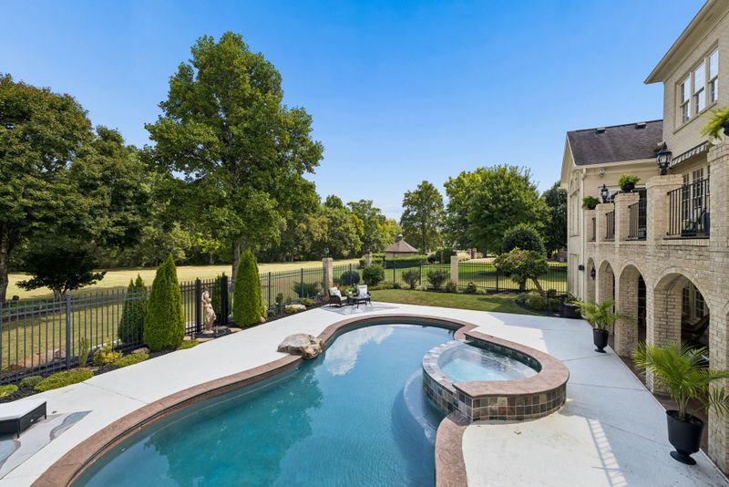 6210 Belle Rive Dr, Brentwood, TN 37027