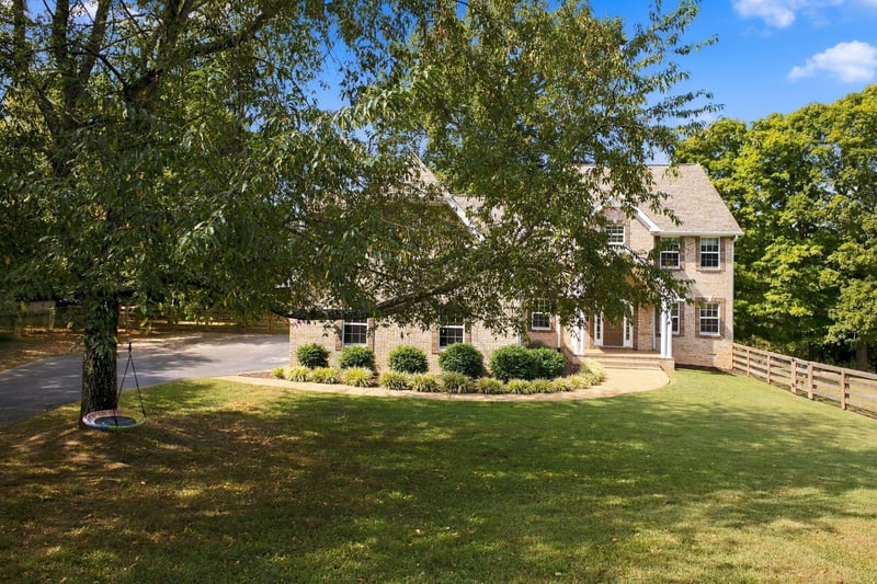 313 Burr Oak Ct, Spring Hill, TN 37174
