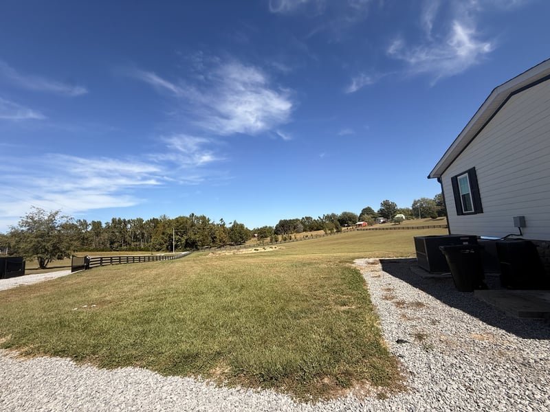 284 Paul Thompson Rd, Bethpage, TN 37022