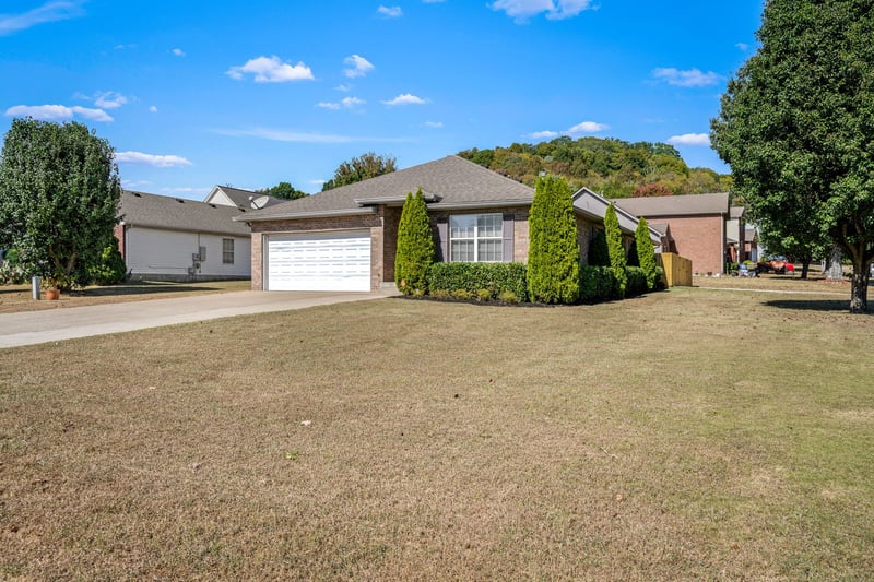 2163 Spring Hill Cir, Spring Hill, TN 37174