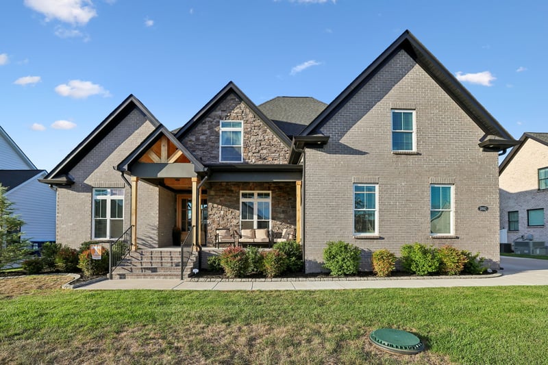 3802 Carriage Dr, Murfreesboro, TN 37128