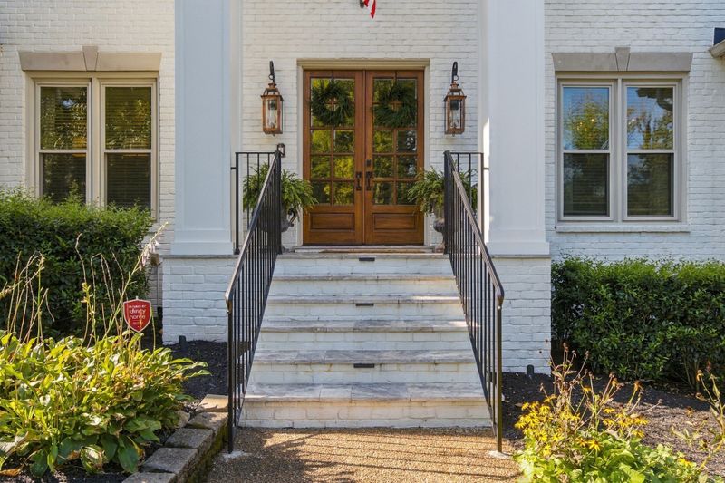 9325 Lake Shore Dr, Brentwood, TN 37027