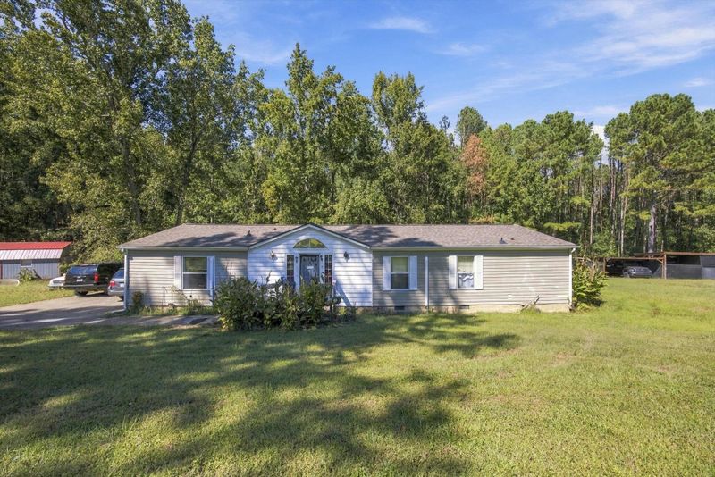 144 Betsy Ln, Rossville, GA 30741