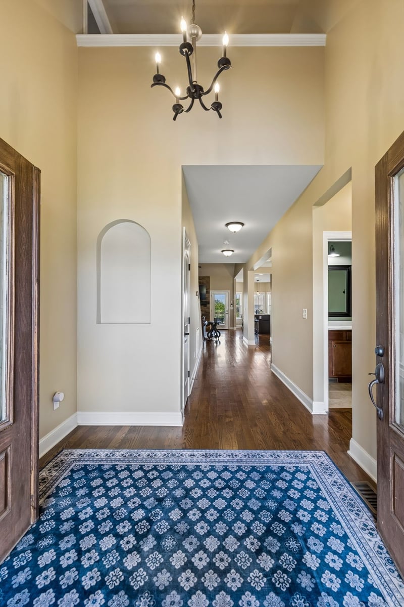 2731 Jasmine St, Lebanon, TN 37087