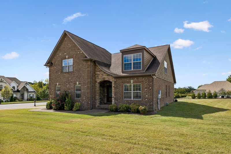 2731 Jasmine St, Lebanon, TN 37087