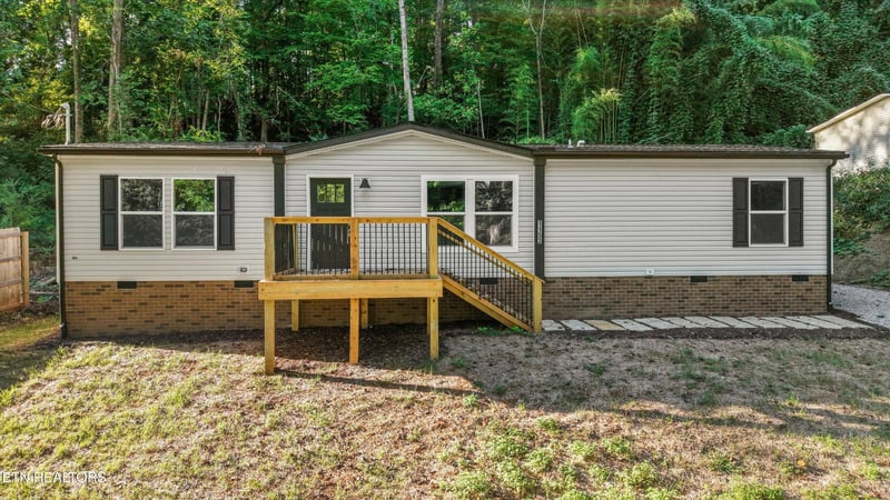 1153 Army St, Knoxville, TN 37920