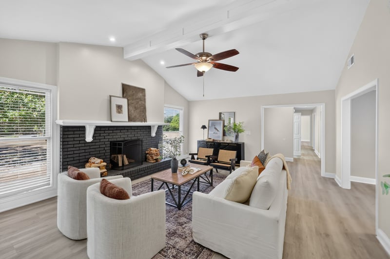 1103 Forest Harbor Dr, Hendersonville, TN 37075