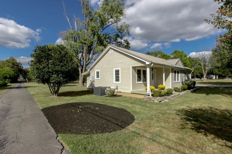 1705 E Pitts Ln, Murfreesboro, TN 37130