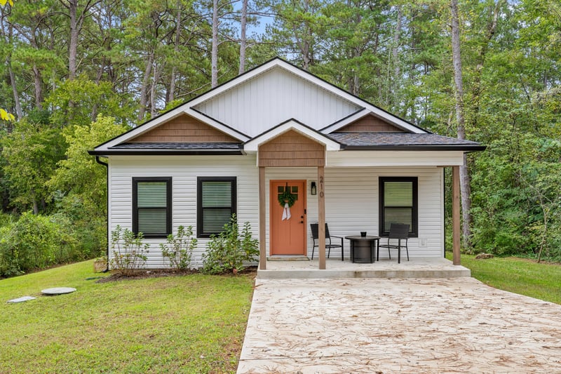 210 Neal Dr, Rossville, GA 30741