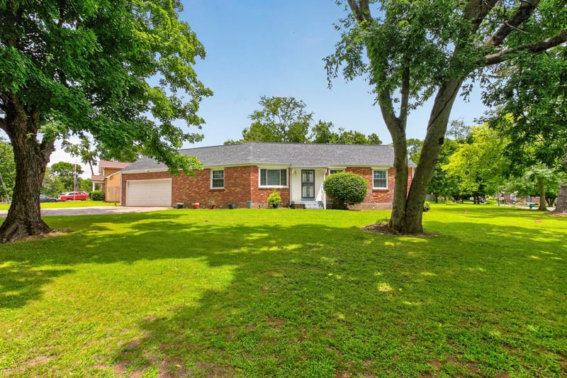 409 Woodberry Dr, Nashville, TN 37214
