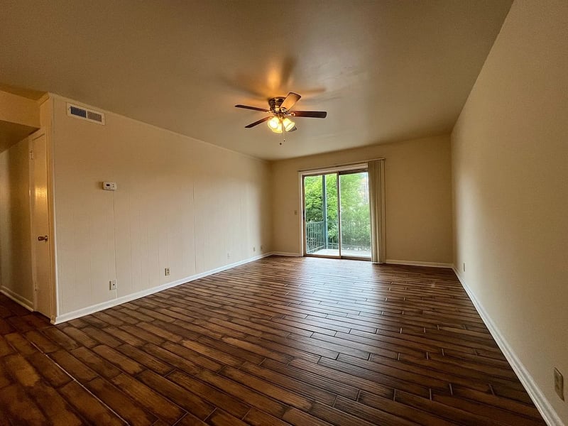 555 N Dupont Ave #B42, Madison, TN 37115
