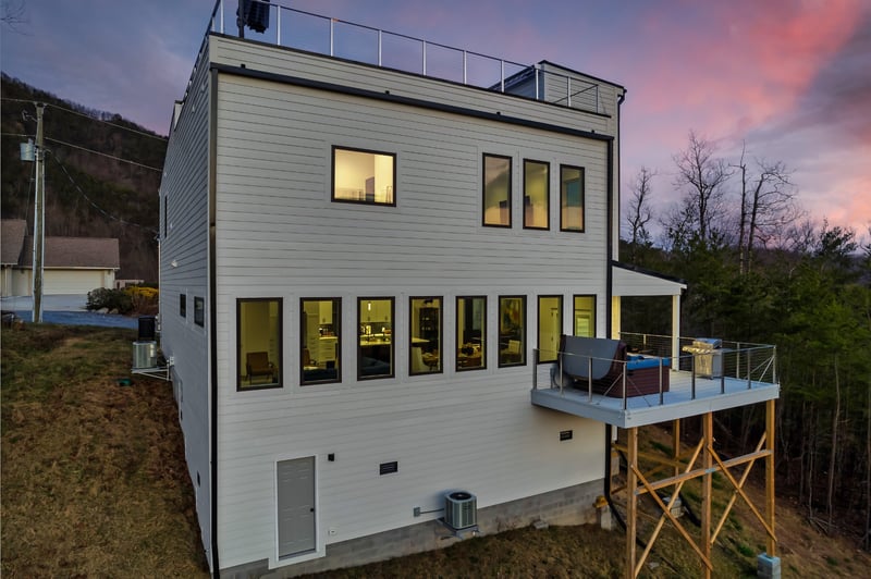 713 John Sevier Dr, Sevierville, TN 37876