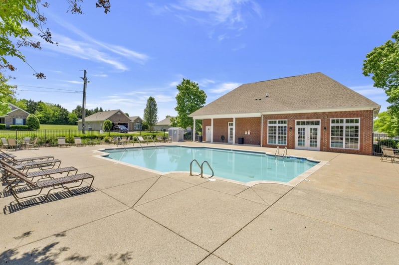 1472 Standish Dr, Lebanon, TN 37087