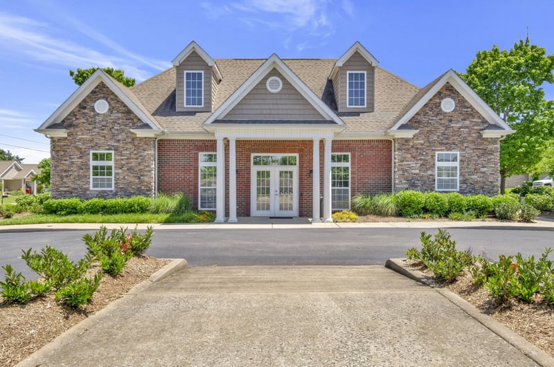 1472 Standish Dr, Lebanon, TN 37087