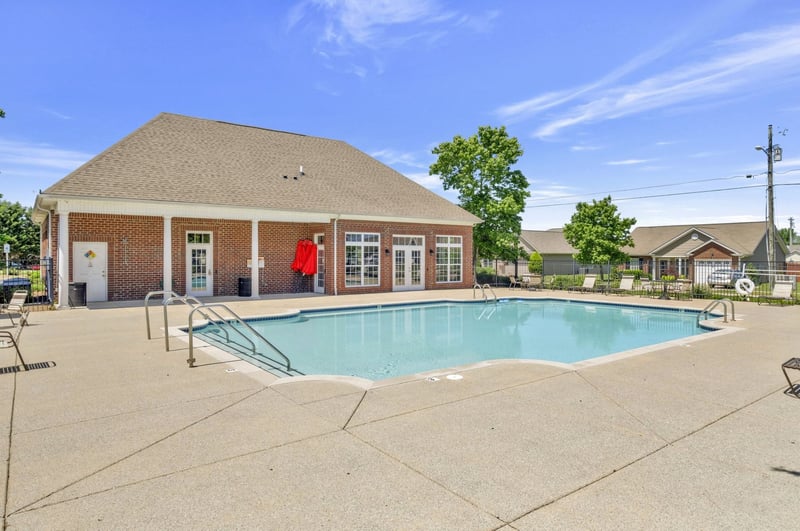 1472 Standish Dr, Lebanon, TN 37087