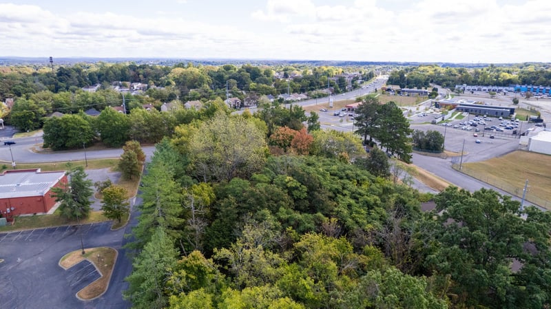 2409 Shumate Ln, Nashville, TN 37217