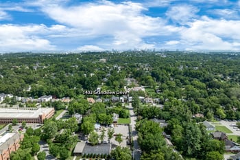 1402 Grandview Dr, Nashville, TN 37215
