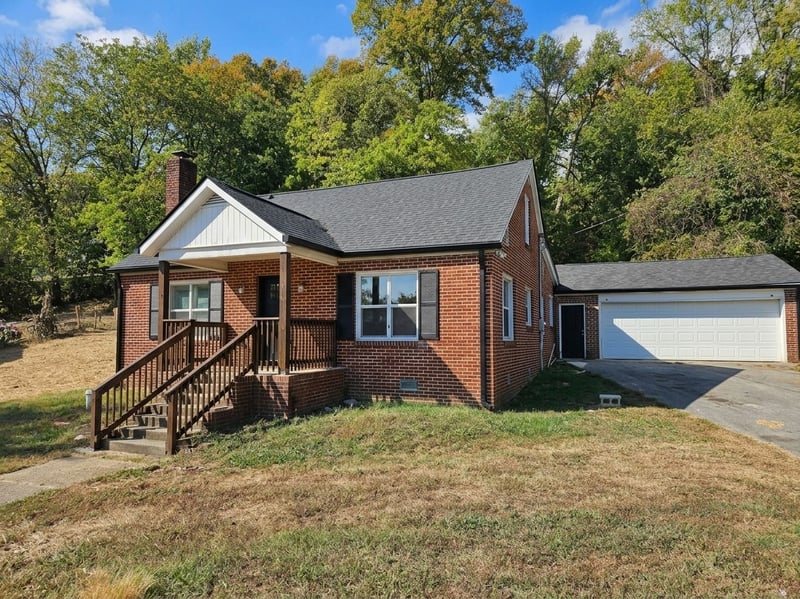 311 Edgewood Ave, Mount Pleasant, TN 38474