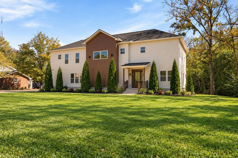 1118 Lipscomb Dr, Brentwood, TN 37027