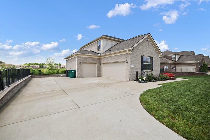 1108 Brixworth Dr, Spring Hill, TN 37174