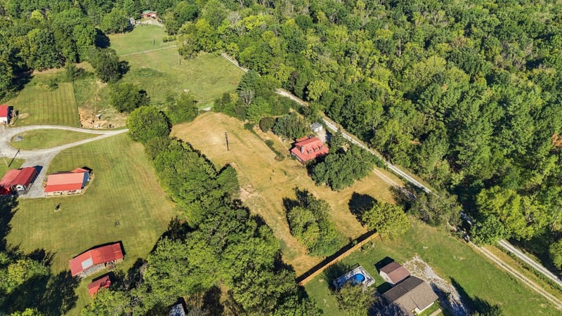 7034 Almaville Rd, Arrington, TN 37014