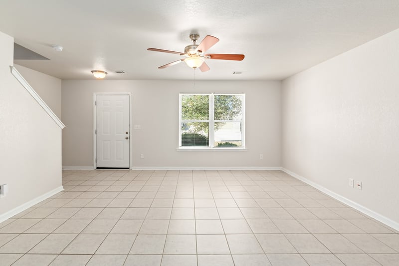 2515 Queen Bee Dr, Columbia, TN 38401