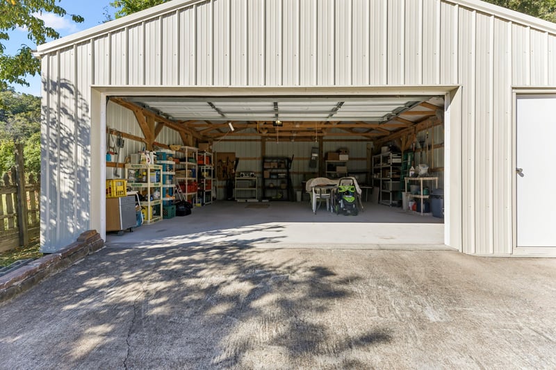 3703 Homeland Dr, Nashville, TN 37218