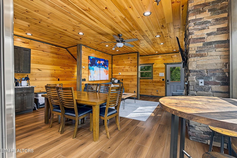 1864 Blue Tick Way, Sevierville, TN 37876