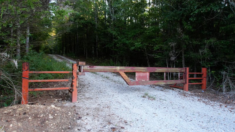 1 Ables Rd, Cherokee, AL 35616