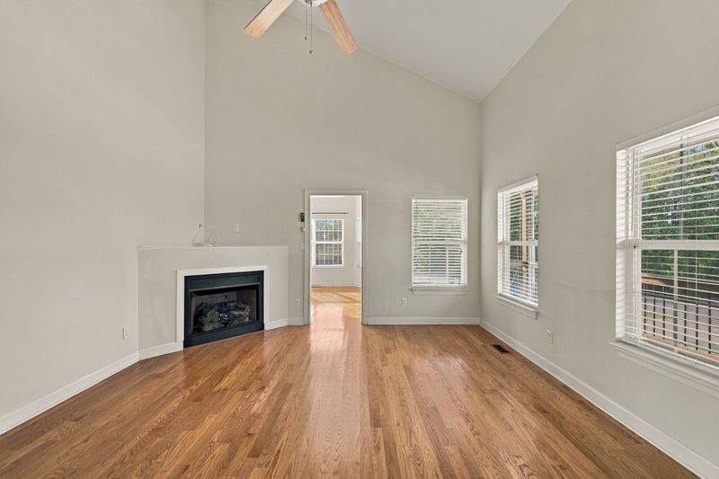 203 Codie Dr, Dickson, TN 37055