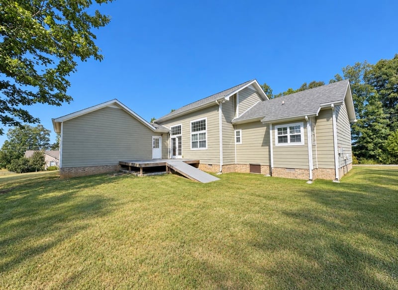 203 Codie Dr, Dickson, TN 37055