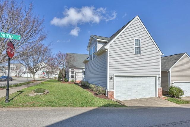 7740 Porter House Dr, Nashville, TN 37211