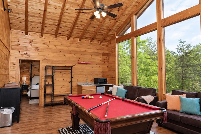 2116 Ridgecrest Loop Ln, Sevierville, TN 37876