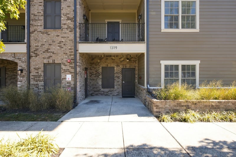 1319 W Main St #207, Franklin, TN 37064