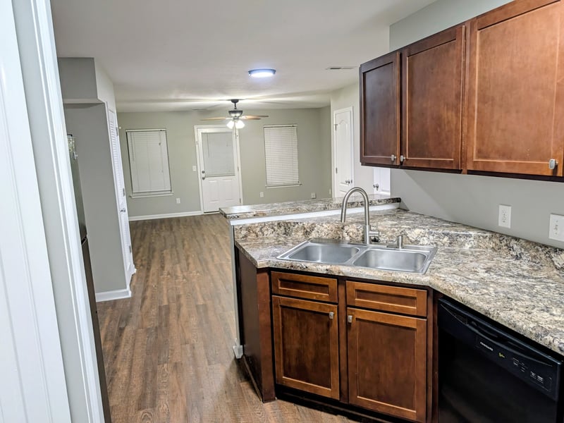 1561 Center Pointe Dr, Murfreesboro, TN 37130