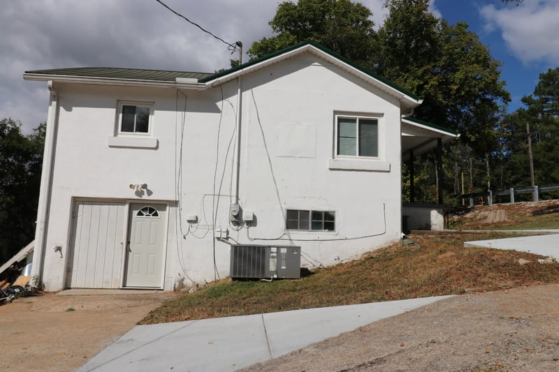 8294 Lawrenceburg Hwy, Mount Pleasant, TN 38474