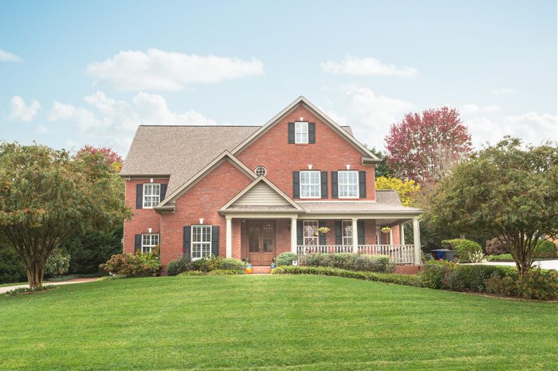 12317 Somersworth Dr, Knoxville, TN 37934