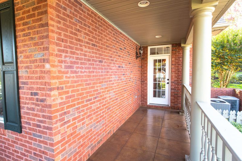 12317 Somersworth Dr, Knoxville, TN 37934