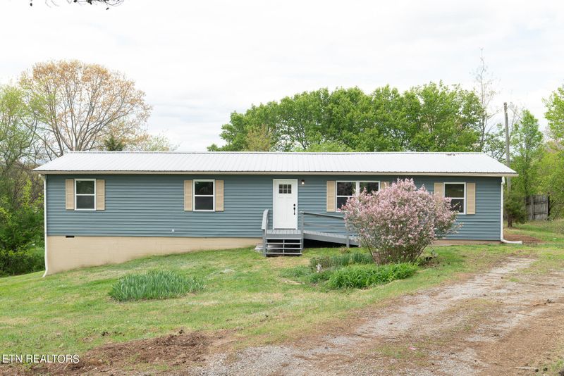 461 Cemetery Rd, Loudon, TN 37774