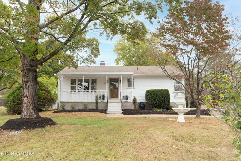 1324 Morrell Rd, Knoxville, TN 37919