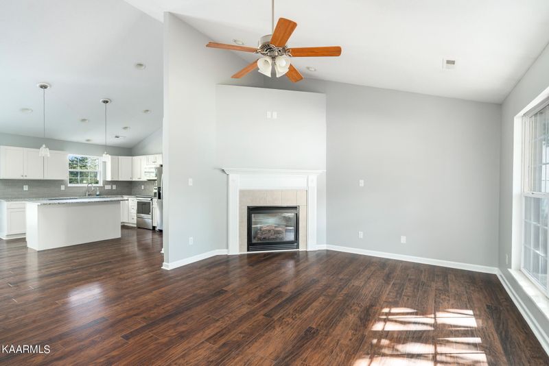 8604 Ariel Ln, Knoxville, TN 37923