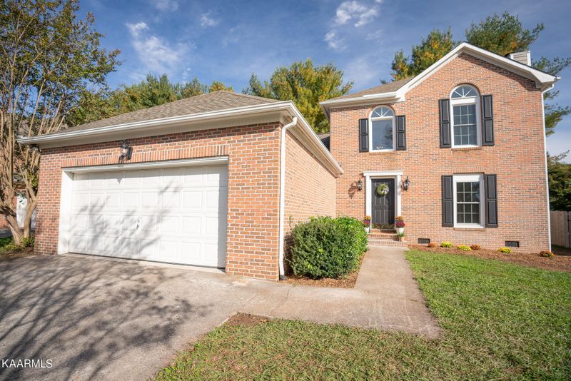 1512 Westin Pl, Knoxville, TN 37922