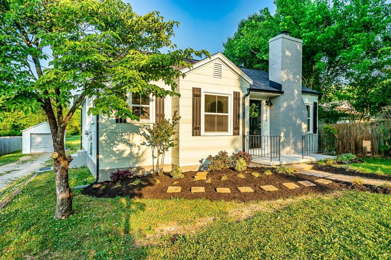 5129 Rockcrest Rd, Knoxville, TN 37918