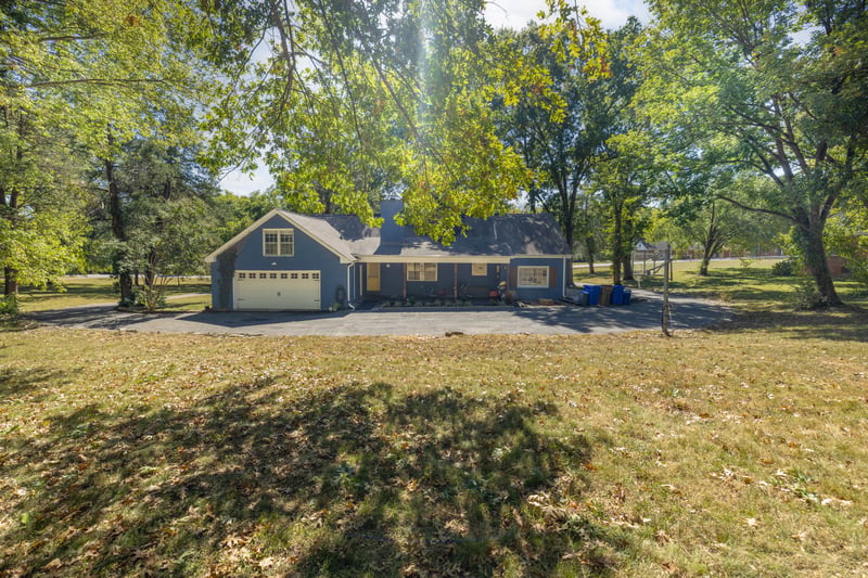 412 Moss Trl, Goodlettsville, TN 37072