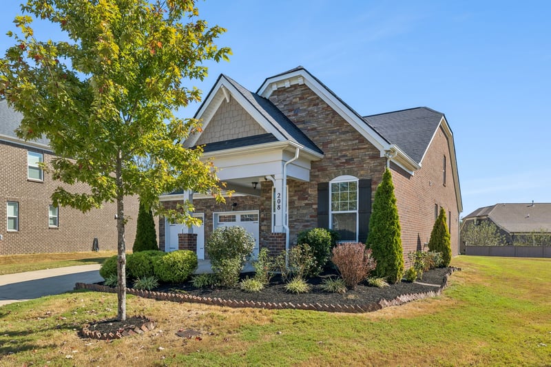 208 Campbell Cir, Mount Juliet, TN 37122