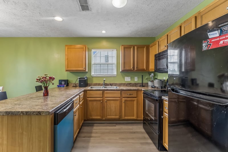 1420 Journey Dr, Murfreesboro, TN 37130