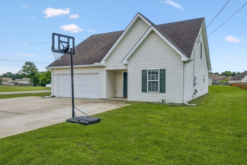 1420 Journey Dr, Murfreesboro, TN 37130